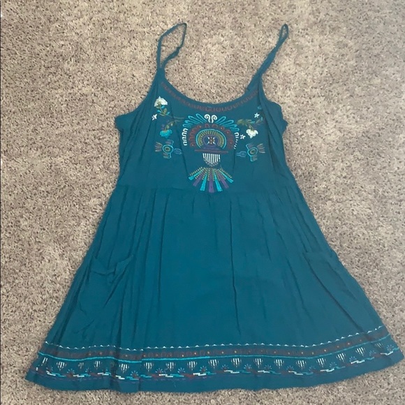Blue dress! - Picture 1 of 3